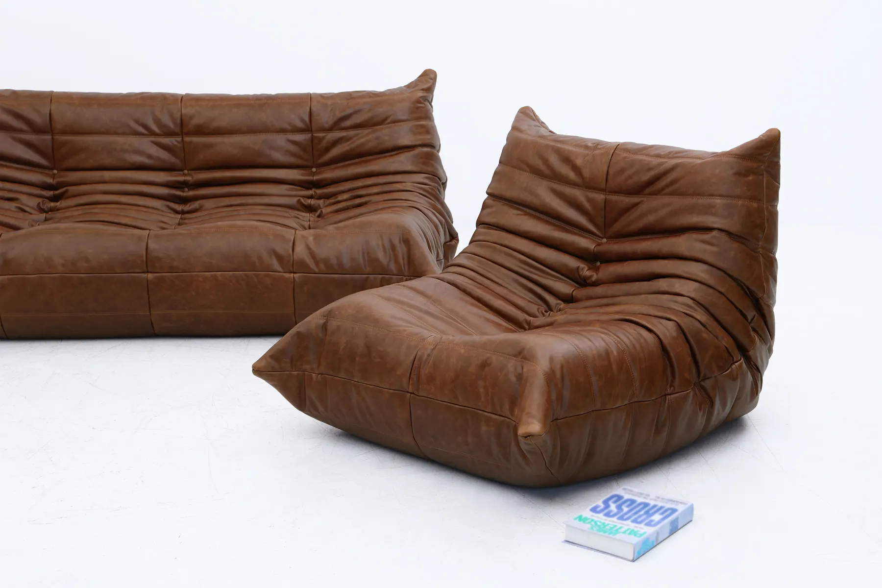 ducaroy-fireside-chair-leather-sofa-fa233le01s-012