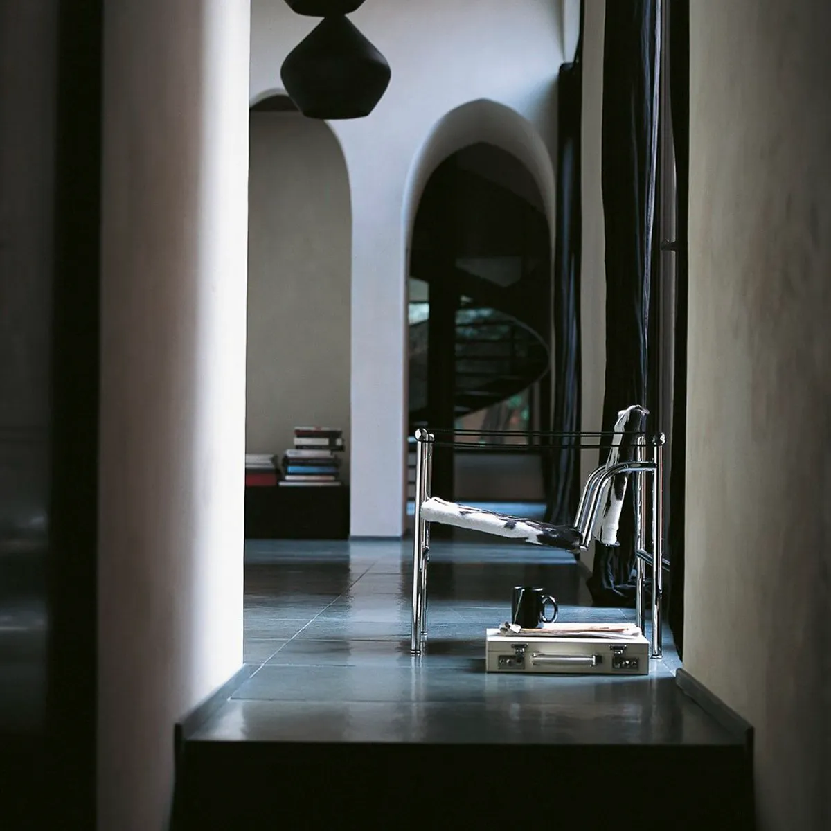 lc1-chair-cl386le01s-003