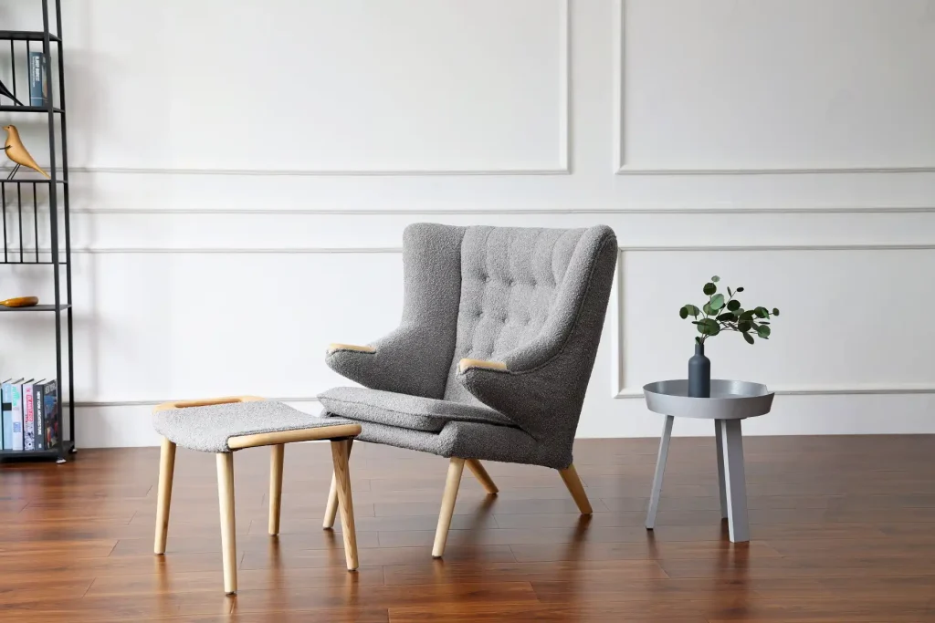 papa-bear-inspired-chair-and-ottoman-cl060fa01s-002