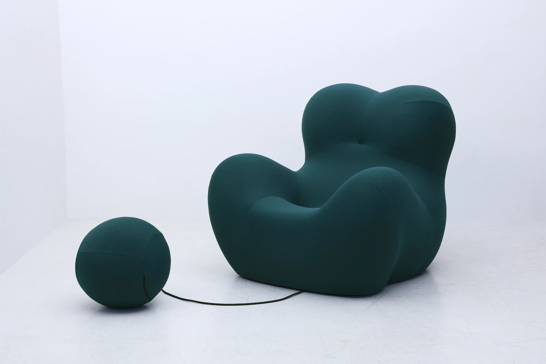 up-inspired-chair-and-ottoman-cl249fa01s-015