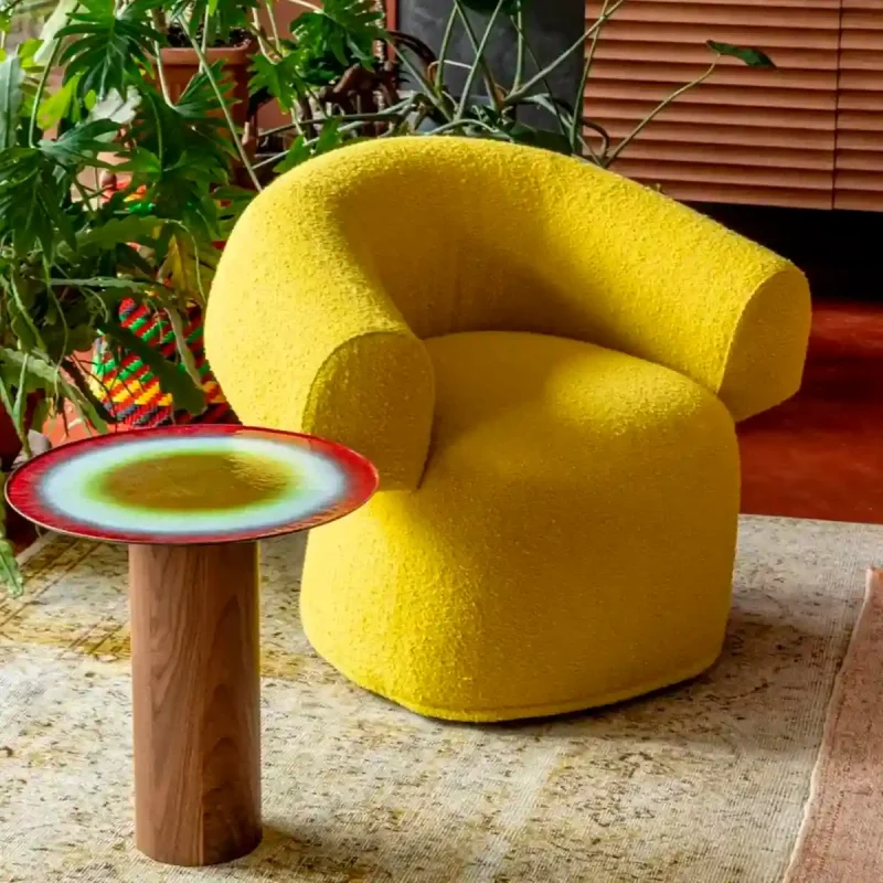 ruff-armchair