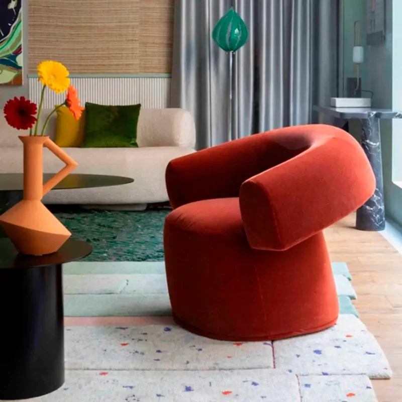 ruff-armchair